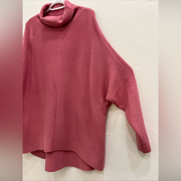 Turtleneck Poncho Sweater Pink M Women Oversized - Picture 6 of 8
